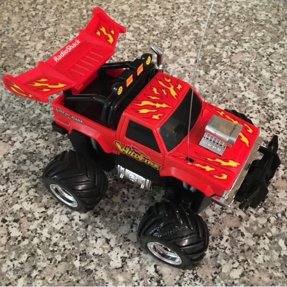 RadioShack RC truck off road WildFire radio control red plastic racer 60 4178 - Picture 9 of 13